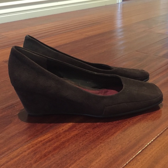 Comfortable Aerosol Shoes - Picture 7 of 7